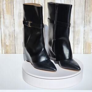 NEW -   BCBGeneration Women's Rinzy Cuff Fold Over Boots - Size 6.5M